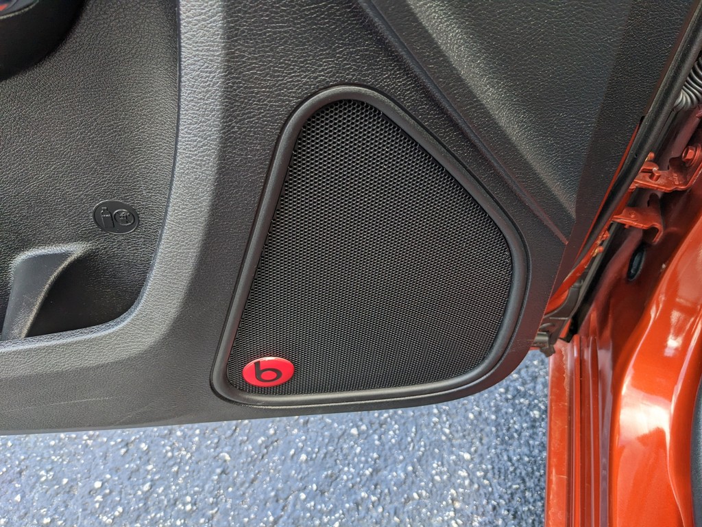 Dodge Charger Vehicle Full-screen Gallery Image 19