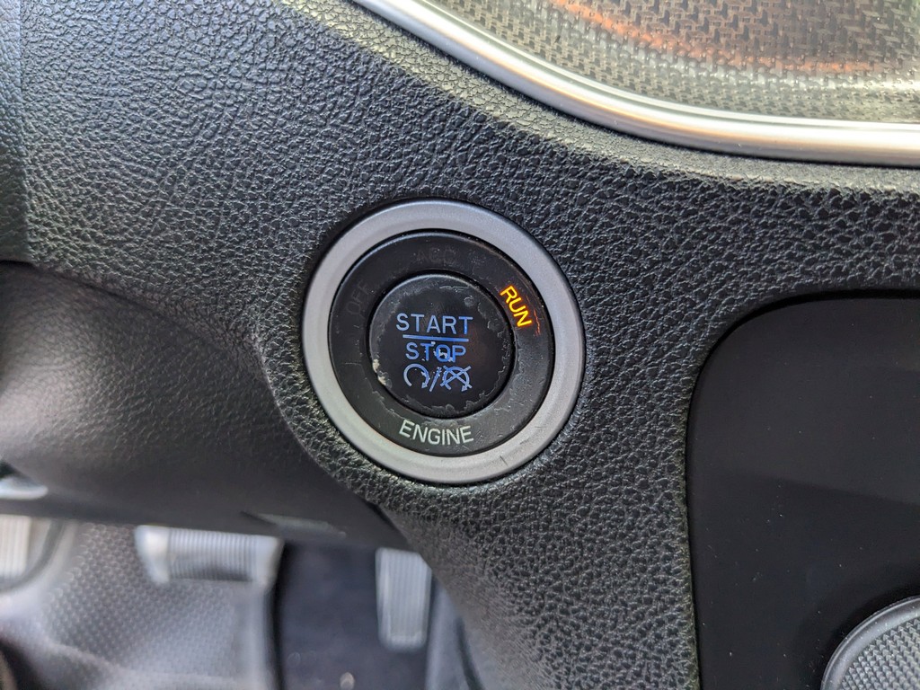 Dodge Charger Vehicle Full-screen Gallery Image 25