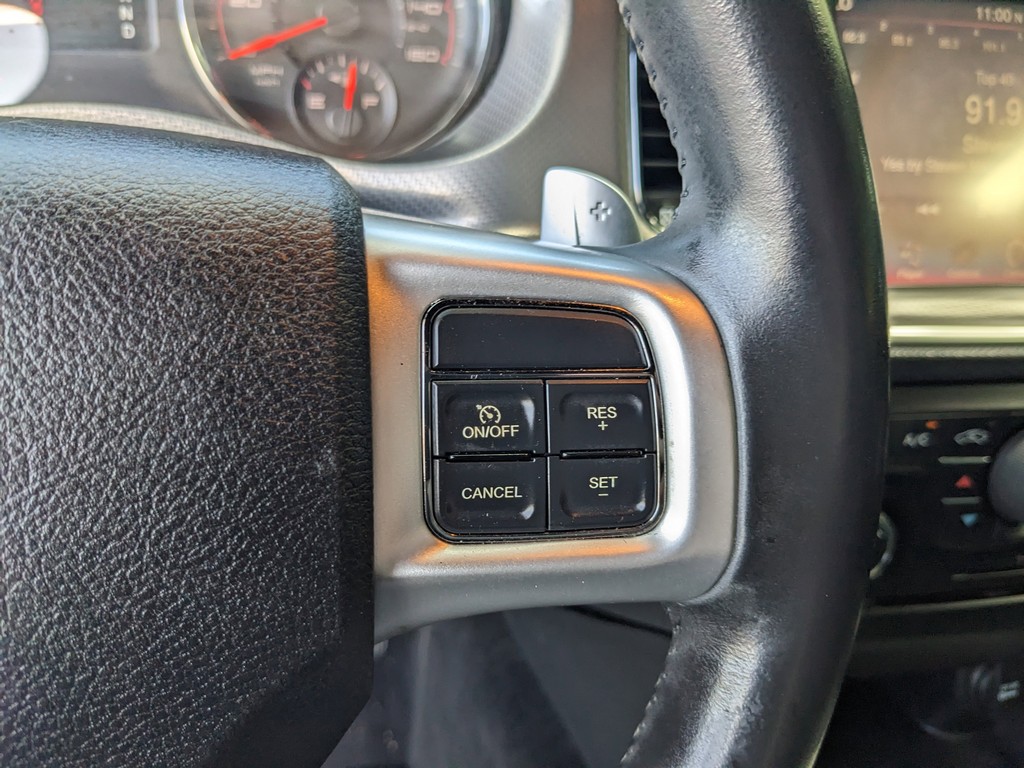 Dodge Charger Vehicle Full-screen Gallery Image 29