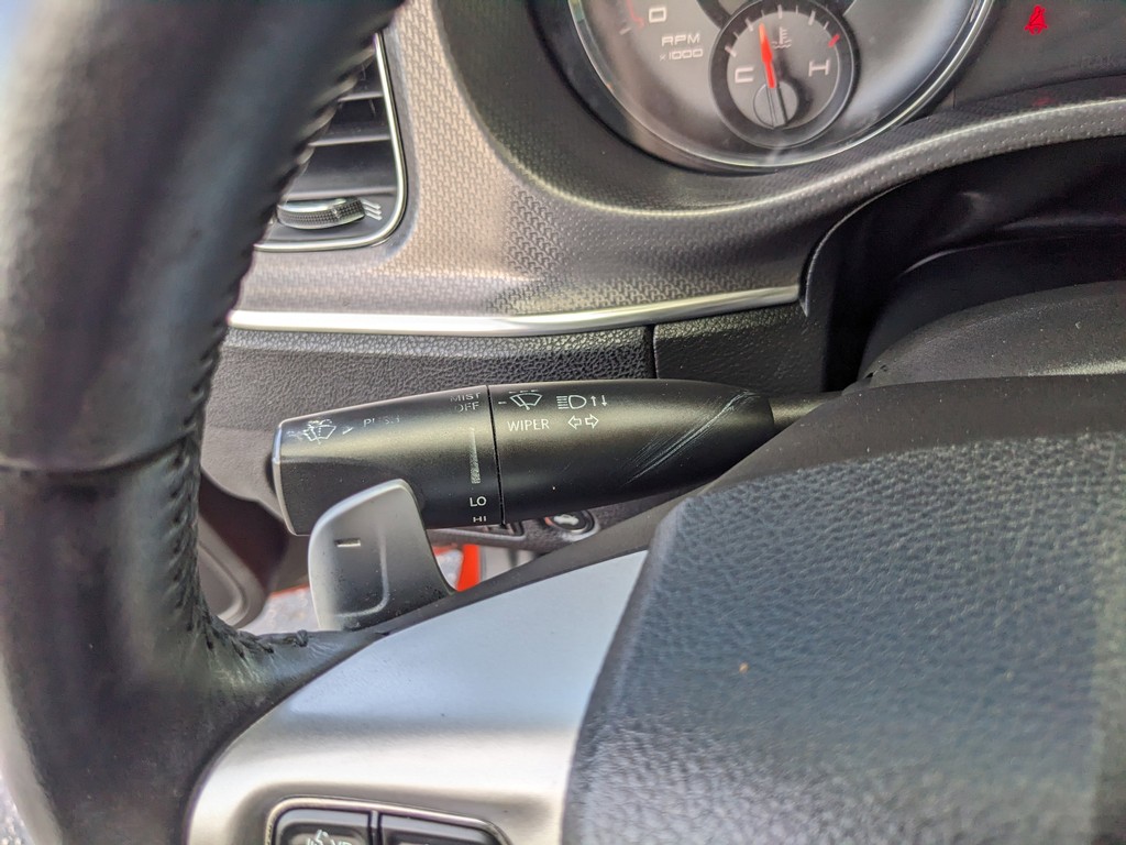 Dodge Charger Vehicle Full-screen Gallery Image 30