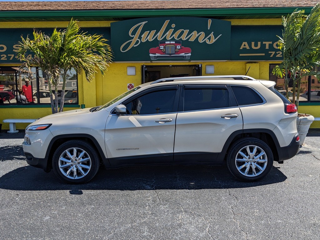 Jeep Cherokee Vehicle Full-screen Gallery Image 02