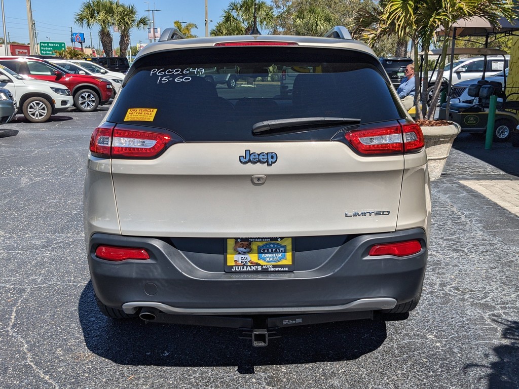 Jeep Cherokee Vehicle Full-screen Gallery Image 04