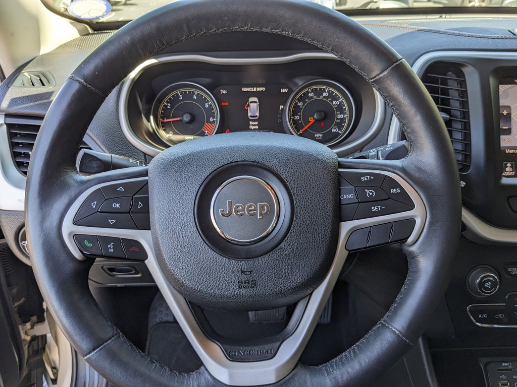 Jeep Cherokee Vehicle Full-screen Gallery Image 27