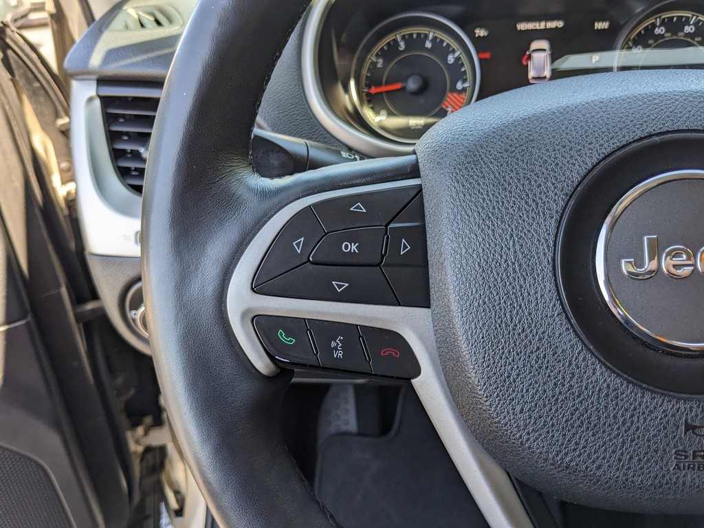 Jeep Cherokee Vehicle Full-screen Gallery Image 28