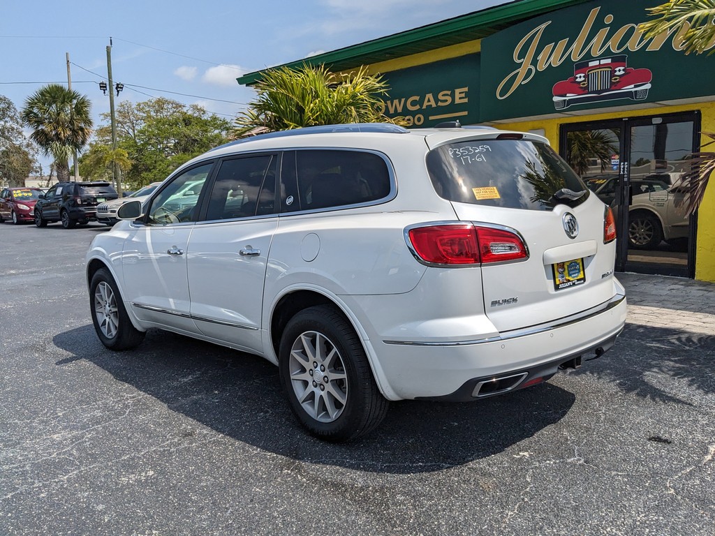 Buick Enclave Vehicle Full-screen Gallery Image 03