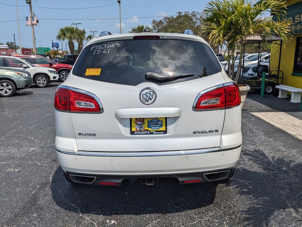 Buick Enclave Vehicle Full-screen Gallery Image 04