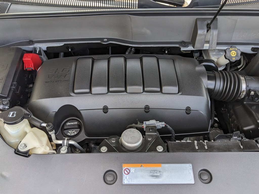 Buick Enclave Vehicle Full-screen Gallery Image 09