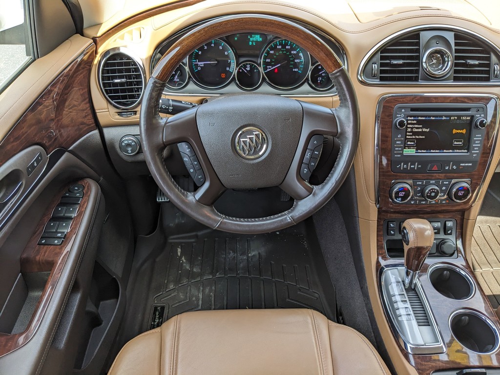 Buick Enclave Vehicle Full-screen Gallery Image 13