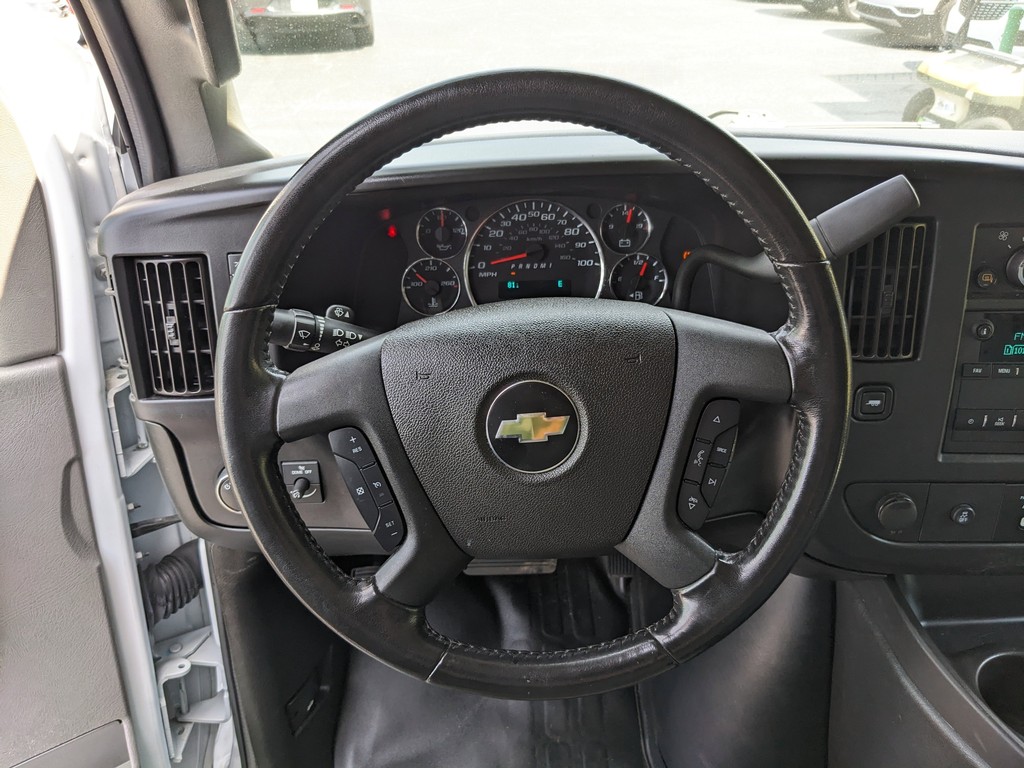 Chevrolet Express Cargo Van Vehicle Full-screen Gallery Image 13