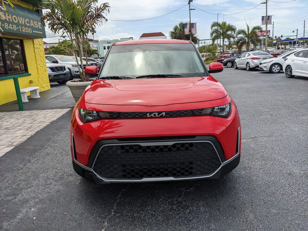 Kia Soul Vehicle Full-screen Gallery Image 05