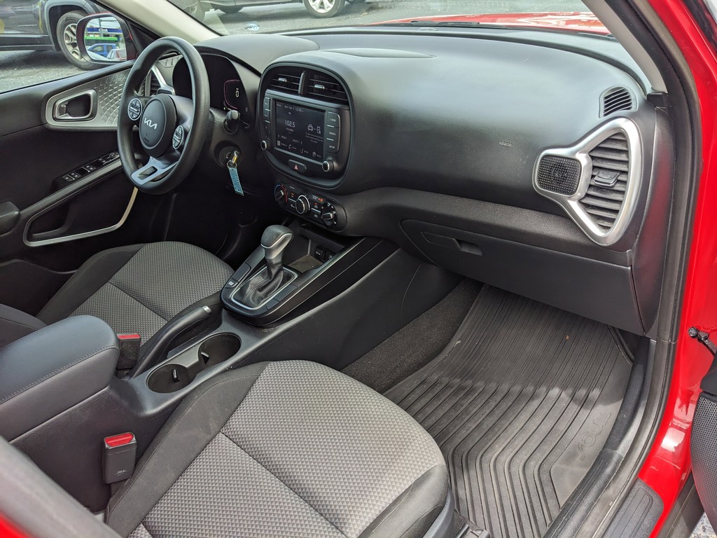 Kia Soul Vehicle Full-screen Gallery Image 09