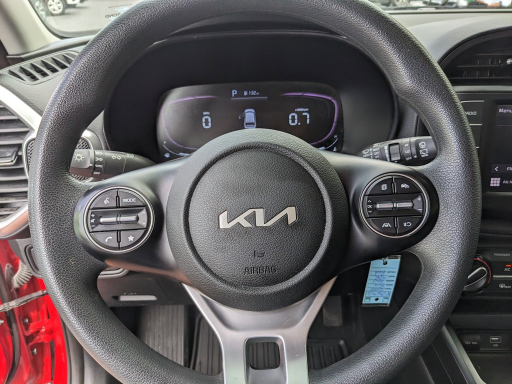Kia Soul Vehicle Full-screen Gallery Image 23