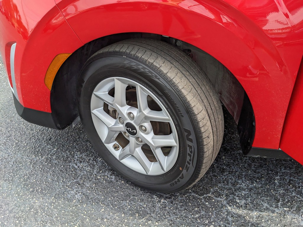 Kia Soul Vehicle Full-screen Gallery Image 29