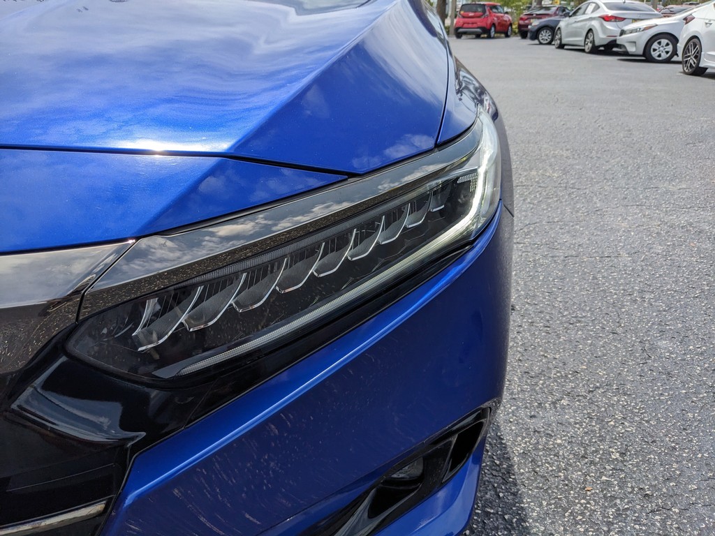 Honda Accord Sedan Vehicle Full-screen Gallery Image 06