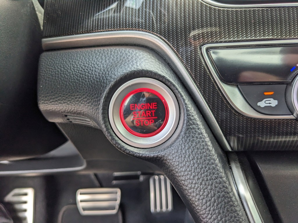 Honda Accord Sedan Vehicle Full-screen Gallery Image 21