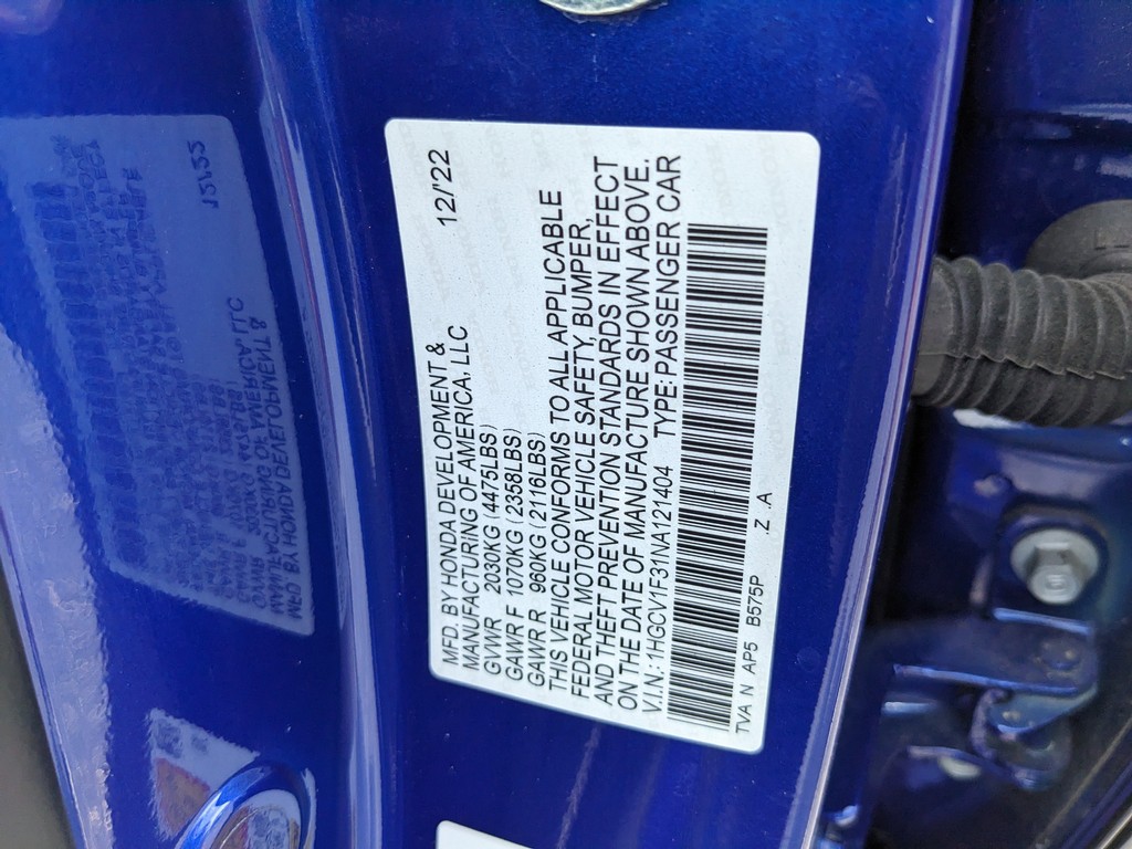 Honda Accord Sedan Vehicle Full-screen Gallery Image 32