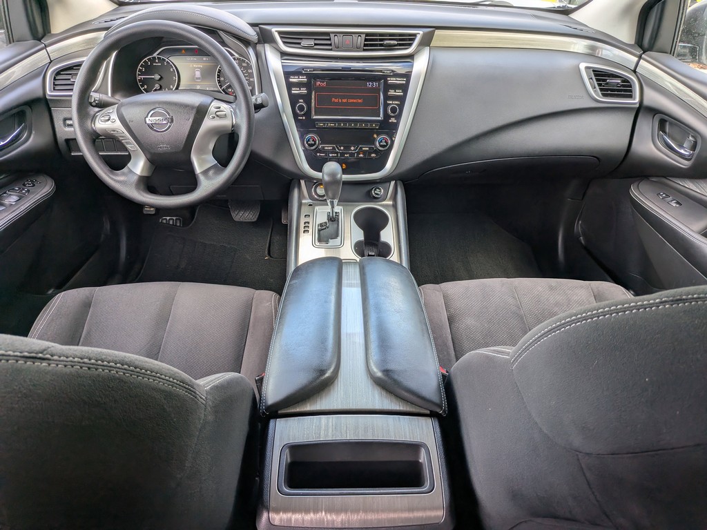 Nissan Murano Vehicle Full-screen Gallery Image 11