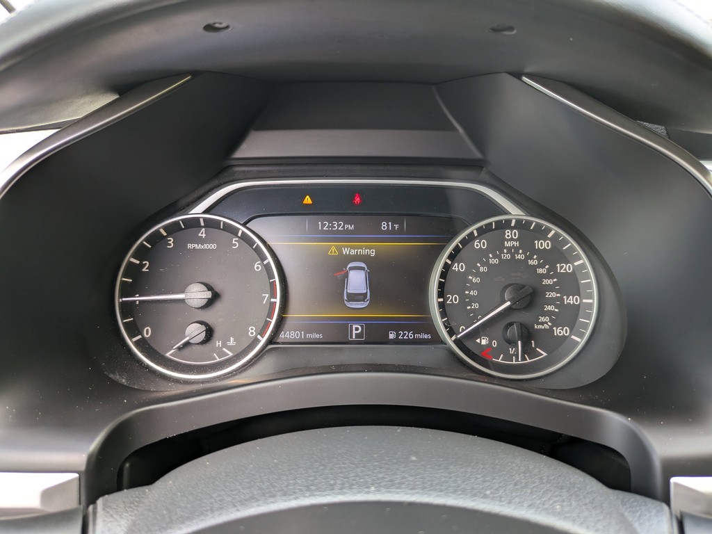 Nissan Murano Vehicle Full-screen Gallery Image 30