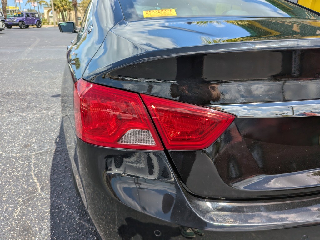 Chevrolet Impala Vehicle Full-screen Gallery Image 07