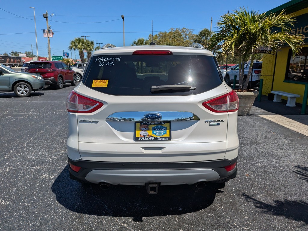 Ford Escape Vehicle Full-screen Gallery Image 04