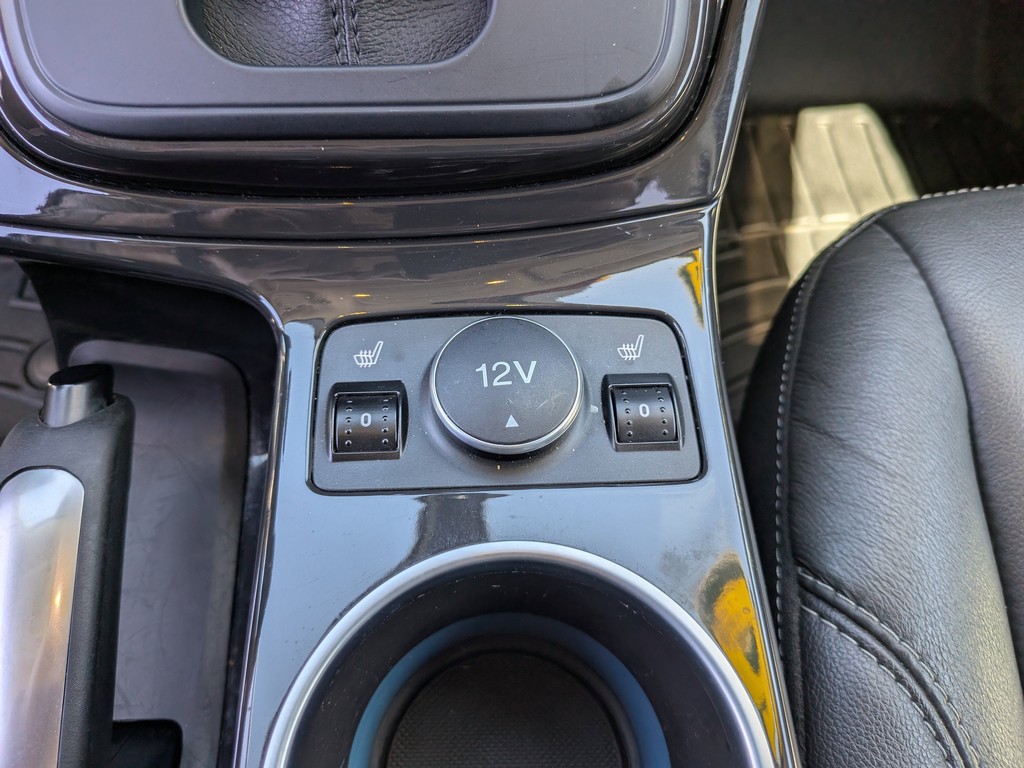 Ford Escape Vehicle Full-screen Gallery Image 25
