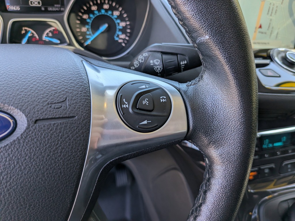 Ford Escape Vehicle Full-screen Gallery Image 29