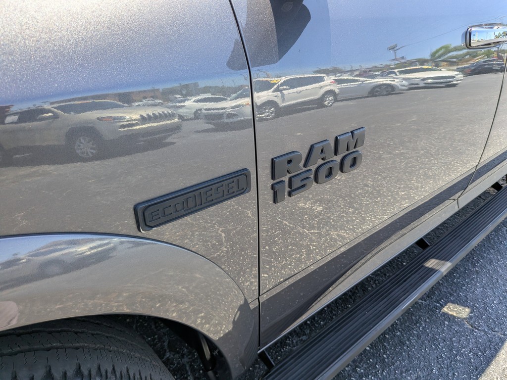 Ram 1500 Vehicle Full-screen Gallery Image 07