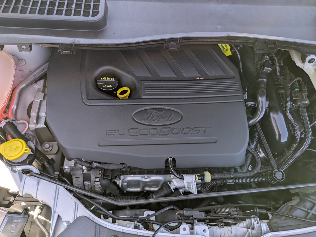 Ford Escape Vehicle Full-screen Gallery Image 09