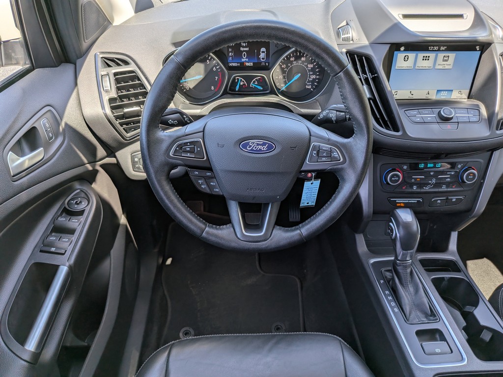 Ford Escape Vehicle Full-screen Gallery Image 14