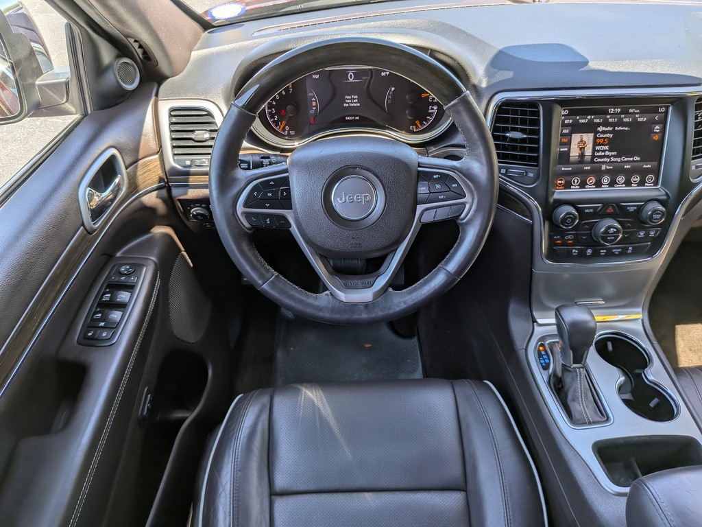 Jeep Grand Cherokee Vehicle Full-screen Gallery Image 14