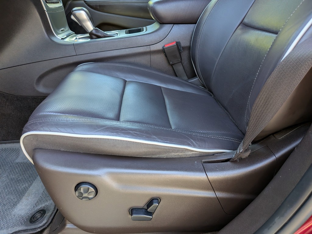 Jeep Grand Cherokee Vehicle Full-screen Gallery Image 20
