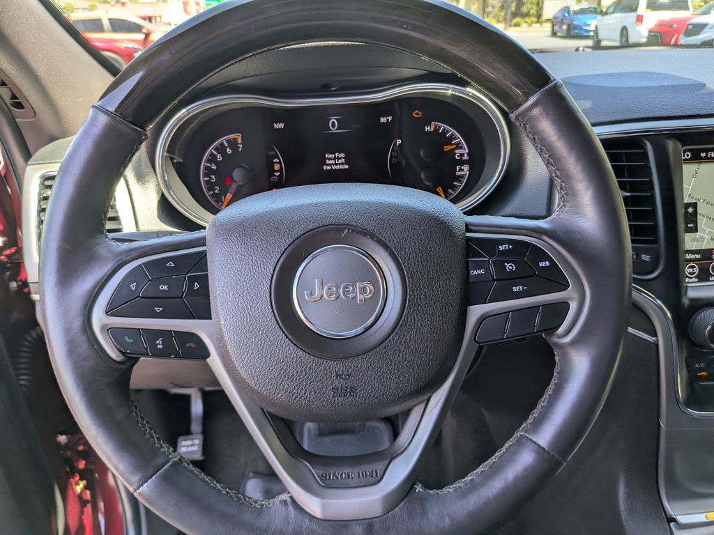 Jeep Grand Cherokee Vehicle Full-screen Gallery Image 29
