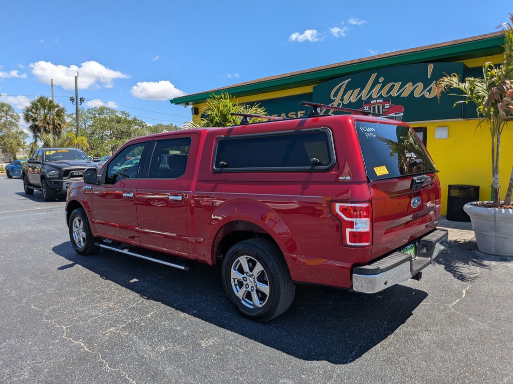 Ford F-150 Vehicle Full-screen Gallery Image 04