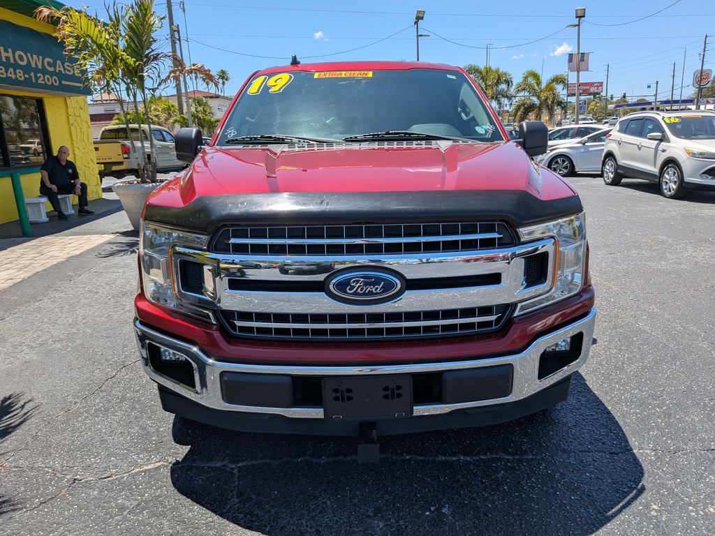 Ford F-150 Vehicle Full-screen Gallery Image 06