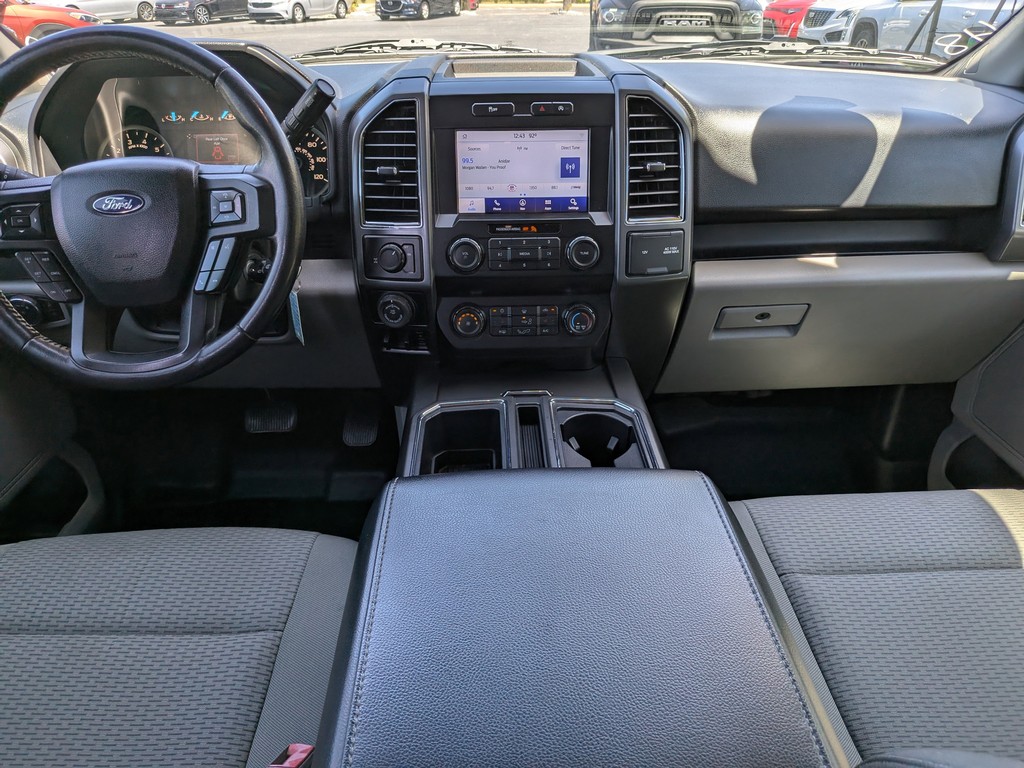 Ford F-150 Vehicle Full-screen Gallery Image 11