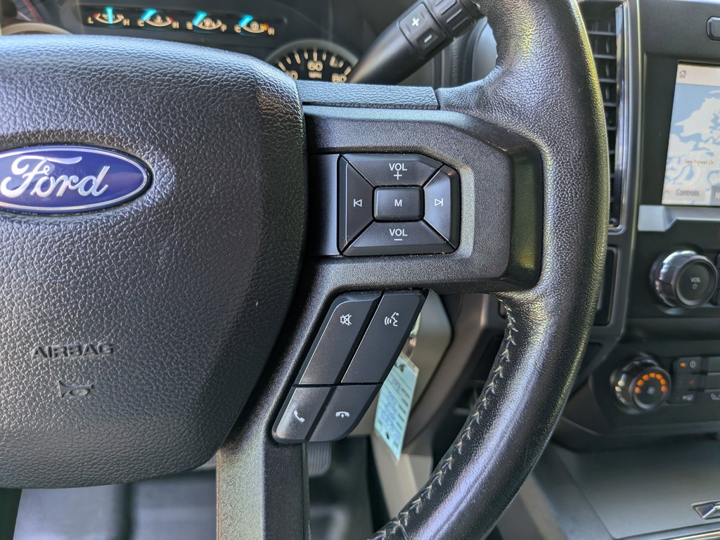 Ford F-150 Vehicle Full-screen Gallery Image 27