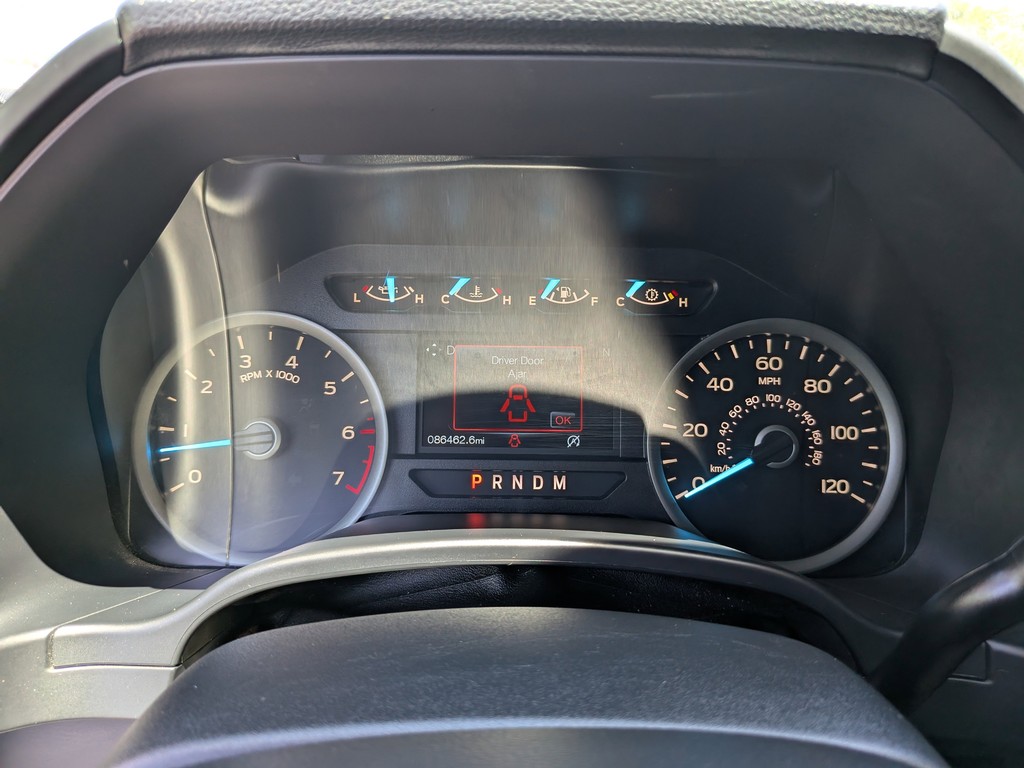 Ford F-150 Vehicle Full-screen Gallery Image 30
