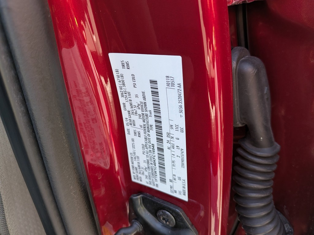 Ford F-150 Vehicle Full-screen Gallery Image 32