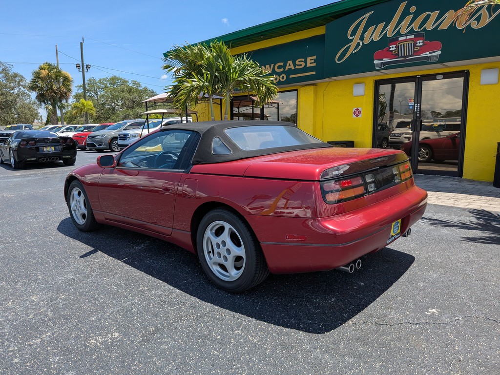 Nissan 300ZX Vehicle Full-screen Gallery Image 04