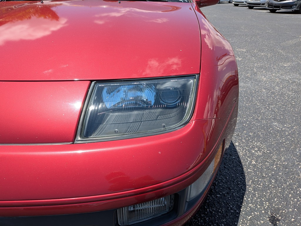 Nissan 300ZX Vehicle Full-screen Gallery Image 07