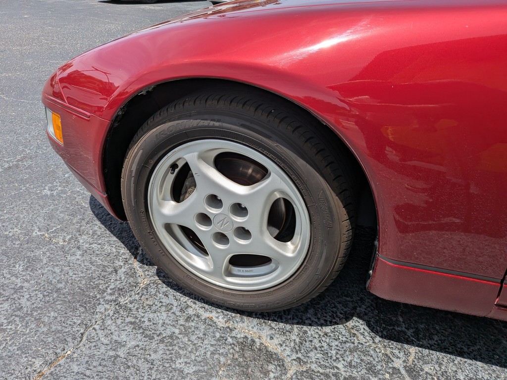 Nissan 300ZX Vehicle Full-screen Gallery Image 23