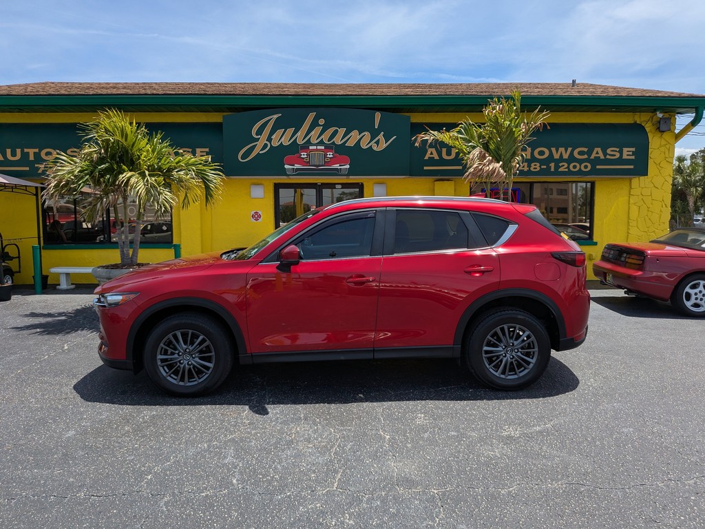 Mazda CX-5 Vehicle Full-screen Gallery Image 02