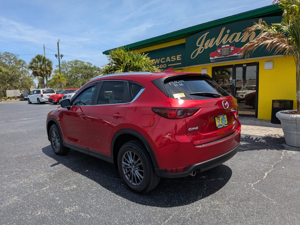 Mazda CX-5 Vehicle Full-screen Gallery Image 03
