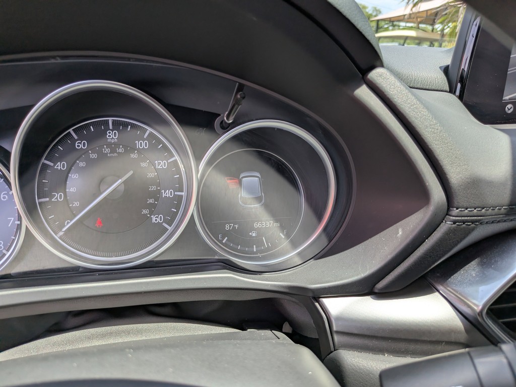 Mazda CX-5 Vehicle Full-screen Gallery Image 34
