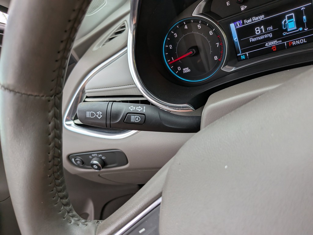 Chevrolet Malibu Vehicle Full-screen Gallery Image 31