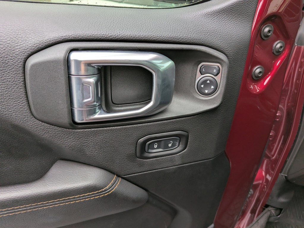 Jeep Wrangler Vehicle Full-screen Gallery Image 08