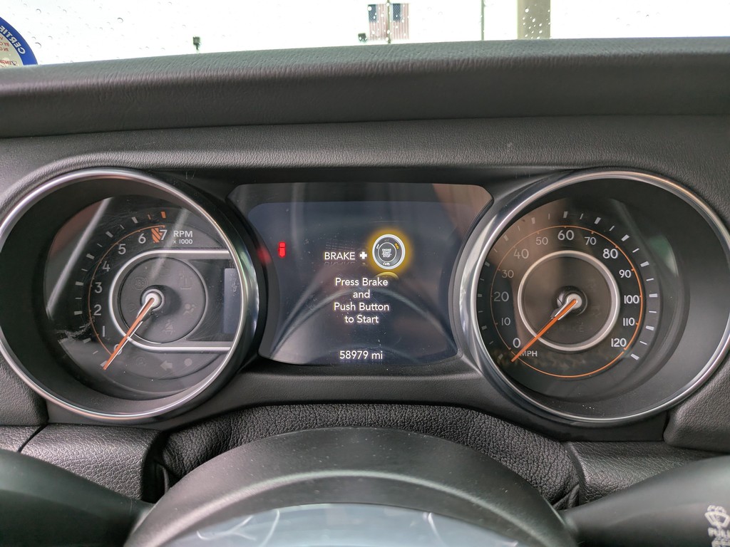 Jeep Wrangler Vehicle Full-screen Gallery Image 22
