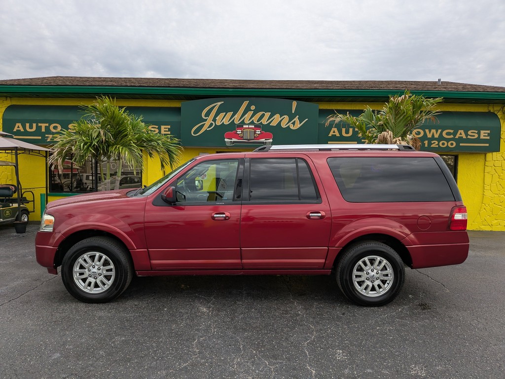 Ford Expedition EL Vehicle Full-screen Gallery Image 02