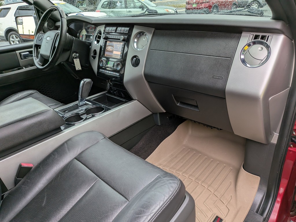 Ford Expedition EL Vehicle Full-screen Gallery Image 11