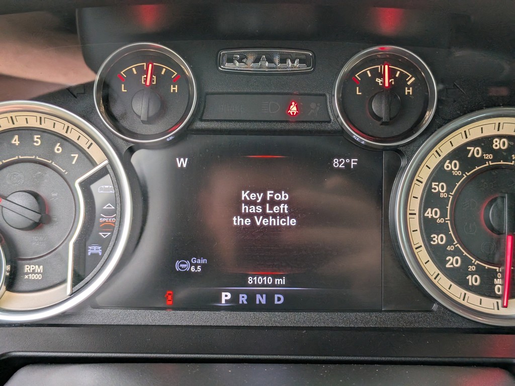 Ram 1500 Vehicle Full-screen Gallery Image 22